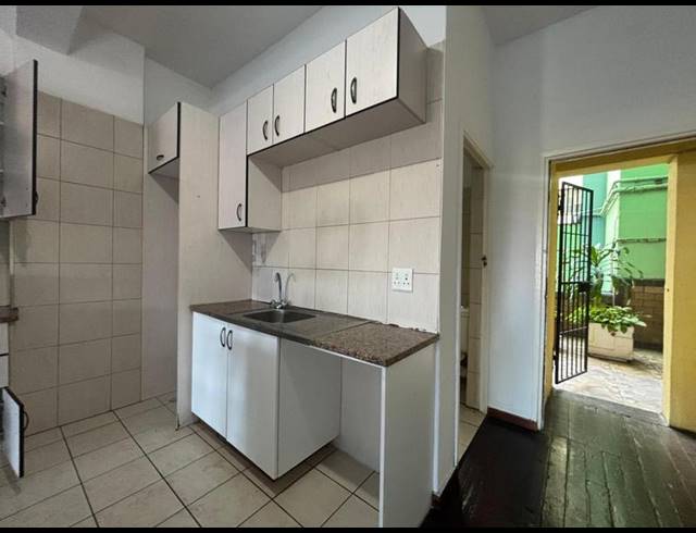 0 BEDROOM PROPERTY TO RENT IN ESPLANADE